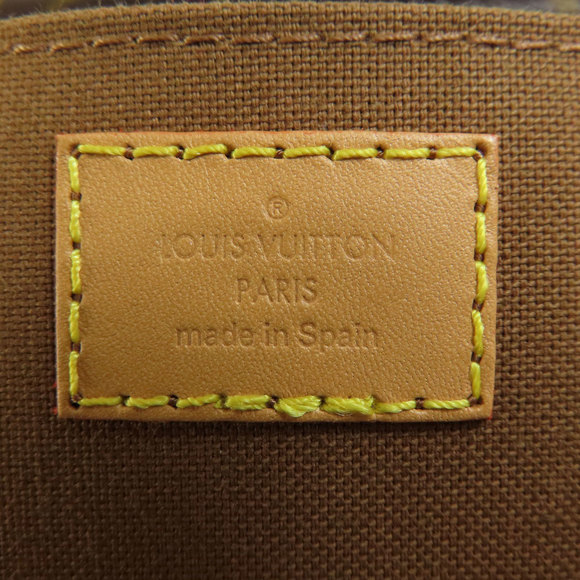 Louis Vuitton Petit Sac Plat Monogram Handbag - Picture 6 of 9